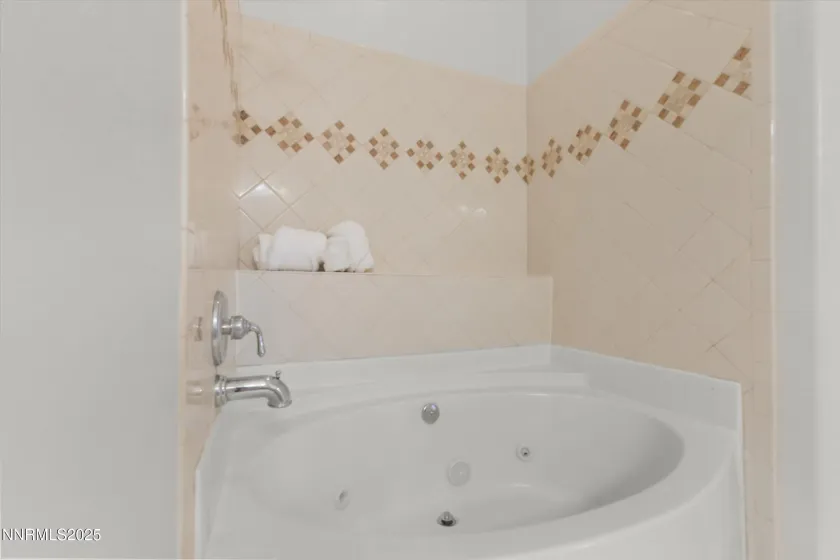 9900 Wilbur May, Reno, Nevada 89521, 2 Bedrooms Bedrooms, ,2 BathroomsBathrooms,Residential,Residential,Wilbur May,250058274