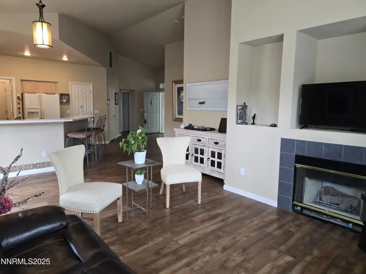 4732 Cedarhill, Reno, Nevada 89519, 2 Bedrooms Bedrooms, ,2 BathroomsBathrooms,Residential,Residential,Cedarhill,250054699