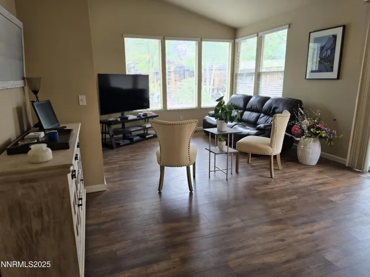 4732 Cedarhill, Reno, Nevada 89519, 2 Bedrooms Bedrooms, ,2 BathroomsBathrooms,Residential,Residential,Cedarhill,250054699