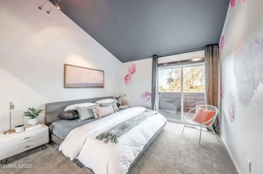 40 Mac Farlane, Reno, Nevada 89511, 5 Bedrooms Bedrooms, ,5 BathroomsBathrooms,Residential,Residential,Mac Farlane,250058276