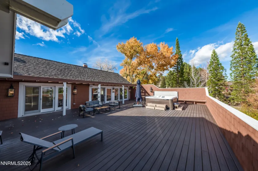 40 Mac Farlane, Reno, Nevada 89511, 5 Bedrooms Bedrooms, ,5 BathroomsBathrooms,Residential,Residential,Mac Farlane,250058276