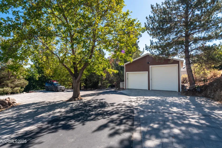 40 Mac Farlane, Reno, Nevada 89511, 5 Bedrooms Bedrooms, ,5 BathroomsBathrooms,Residential,Residential,Mac Farlane,250058276