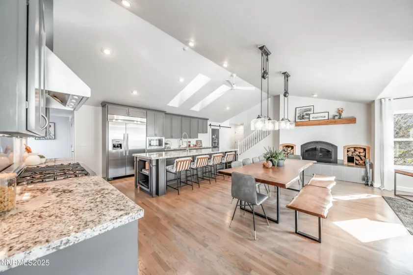 40 Mac Farlane, Reno, Nevada 89511, 5 Bedrooms Bedrooms, ,5 BathroomsBathrooms,Residential,Residential,Mac Farlane,250058276