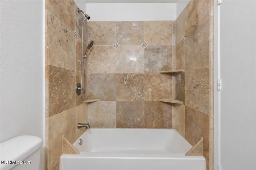 4418 Matich, Reno, Nevada 89502, 2 Bedrooms Bedrooms, ,3 BathroomsBathrooms,Residential,Residential,Matich,250058277