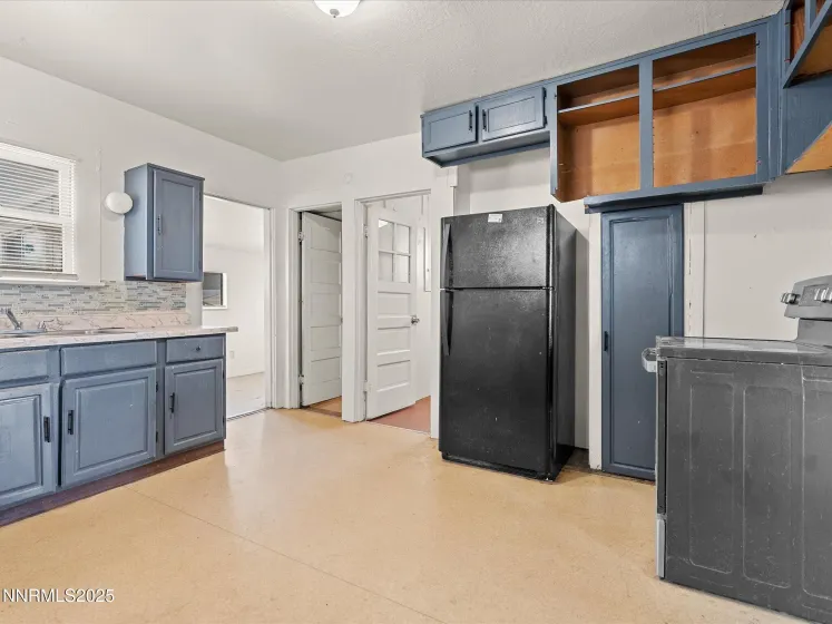 324 Victorian, Sparks, Nevada 89431, 3 Bedrooms Bedrooms, ,1 BathroomBathrooms,Residential,Residential,Victorian,250058280