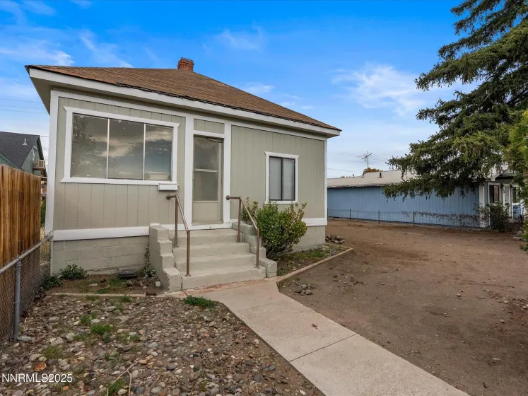 324 Victorian, Sparks, Nevada 89431, 3 Bedrooms Bedrooms, ,1 BathroomBathrooms,Residential,Residential,Victorian,250058280