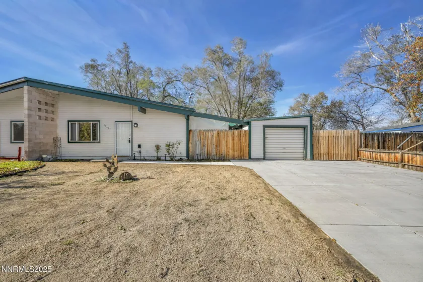 13623 Mt Baldy, Reno, Nevada 89506, 2 Bedrooms Bedrooms, ,1 BathroomBathrooms,Residential,Residential,Mt Baldy,250058282