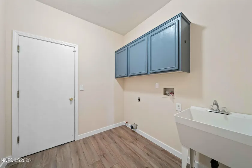 5420 Brittania, Reno, Nevada 89523, 6 Bedrooms Bedrooms, ,4 BathroomsBathrooms,Residential,Residential,Brittania,250058285