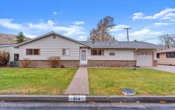 614 Martin, Carson City, Nevada 89703, 3 Bedrooms Bedrooms, ,2 BathroomsBathrooms,Residential,Residential,Martin,250058287