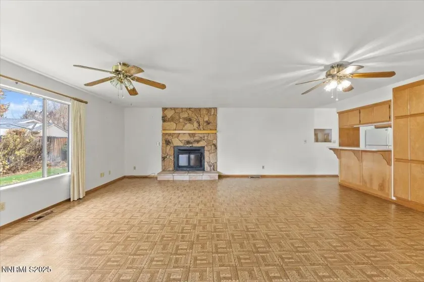 614 Martin, Carson City, Nevada 89703, 3 Bedrooms Bedrooms, ,2 BathroomsBathrooms,Residential,Residential,Martin,250058287