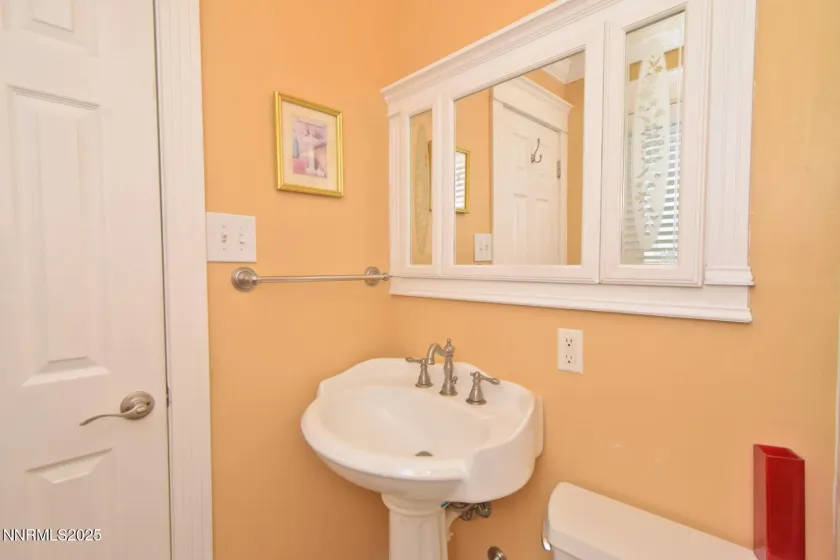 3050 Attridge, Reno, Nevada 89503, 3 Bedrooms Bedrooms, ,2 BathroomsBathrooms,Residential,Residential,Attridge,250058288