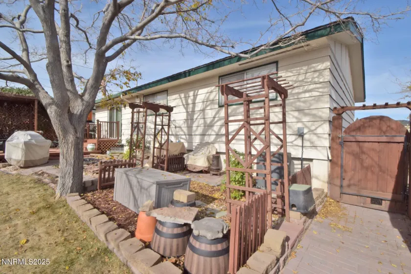 3050 Attridge, Reno, Nevada 89503, 3 Bedrooms Bedrooms, ,2 BathroomsBathrooms,Residential,Residential,Attridge,250058288