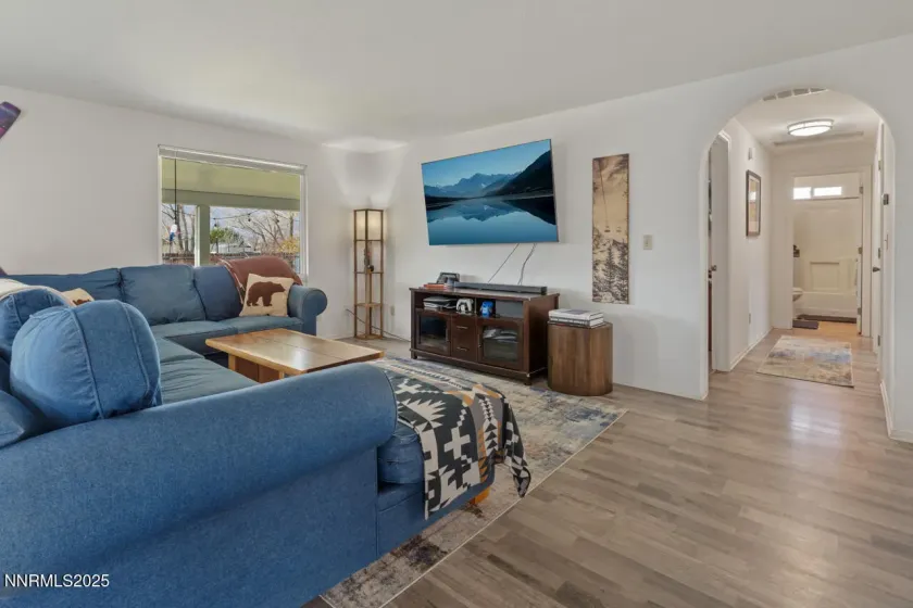 751 Hornet, Gardnerville, Nevada 89460, 3 Bedrooms Bedrooms, ,2 BathroomsBathrooms,Residential,Residential,Hornet,250058289