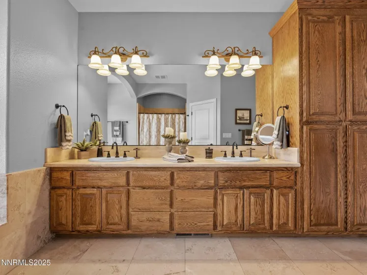 1805 Randy, Fernley, Nevada 89408, 4 Bedrooms Bedrooms, ,3 BathroomsBathrooms,Residential,Residential,Randy,250058290