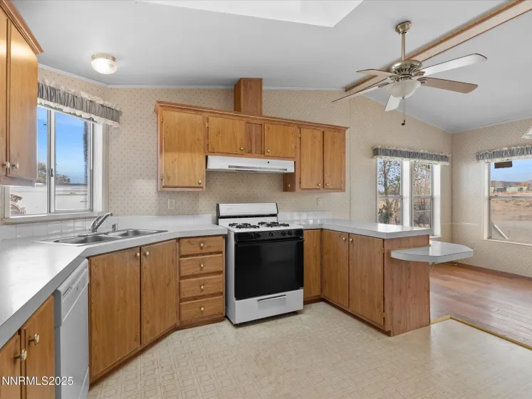 77 Mountain, Yerington, Nevada 89447, 3 Bedrooms Bedrooms, ,2 BathroomsBathrooms,Residential,Residential,Mountain,250058297