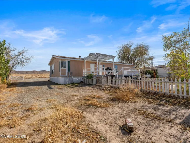 77 Mountain, Yerington, Nevada 89447, 3 Bedrooms Bedrooms, ,2 BathroomsBathrooms,Residential,Residential,Mountain,250058297