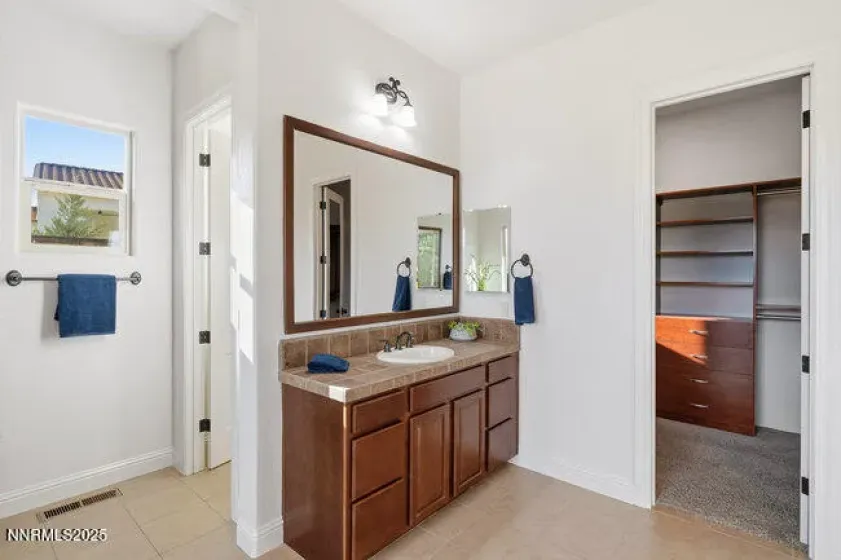 13480 Damonte View, Reno, Nevada 89511, 3 Bedrooms Bedrooms, ,4 BathroomsBathrooms,Residential,Residential,Damonte View,250058300