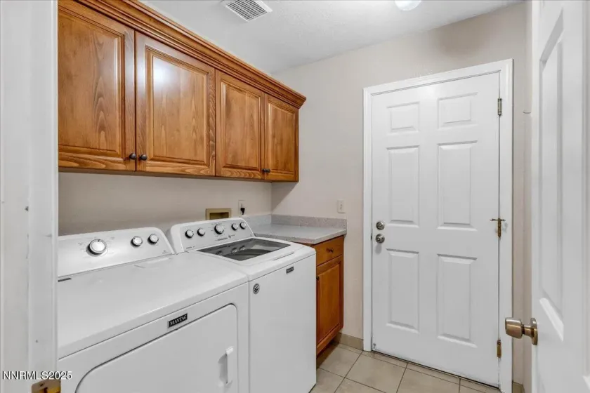 610 Boulder, Dayton, Nevada 89403, 3 Bedrooms Bedrooms, ,2 BathroomsBathrooms,Residential,Residential,Boulder,250058302