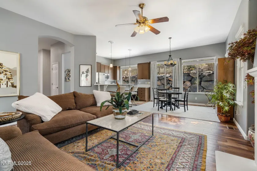 1860 Hunter Creek, Reno, Nevada 89519, 3 Bedrooms Bedrooms, ,2 BathroomsBathrooms,Residential,Residential,Hunter Creek,250055257