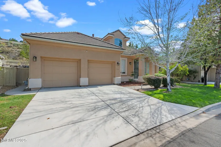 1860 Hunter Creek, Reno, Nevada 89519, 3 Bedrooms Bedrooms, ,2 BathroomsBathrooms,Residential,Residential,Hunter Creek,250055257