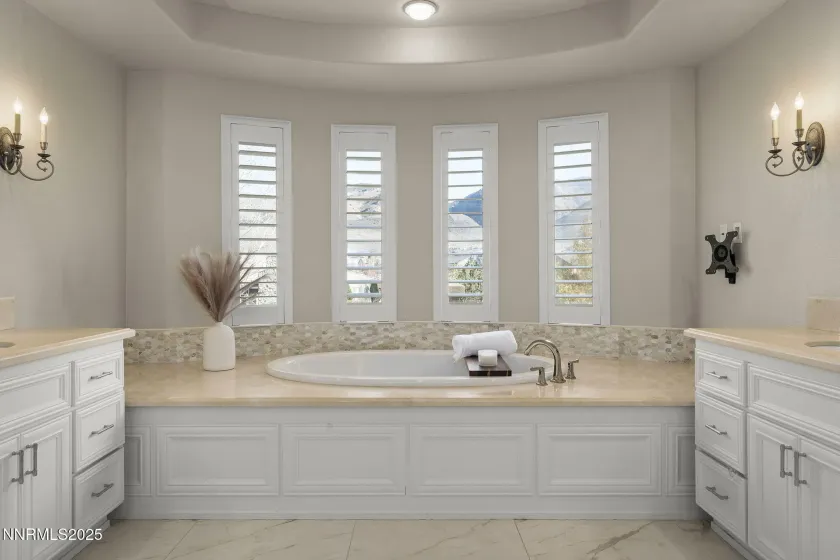 9890 Kerrydale, Reno, Nevada 89521, 4 Bedrooms Bedrooms, ,4 BathroomsBathrooms,Residential,Residential,Kerrydale,250058304