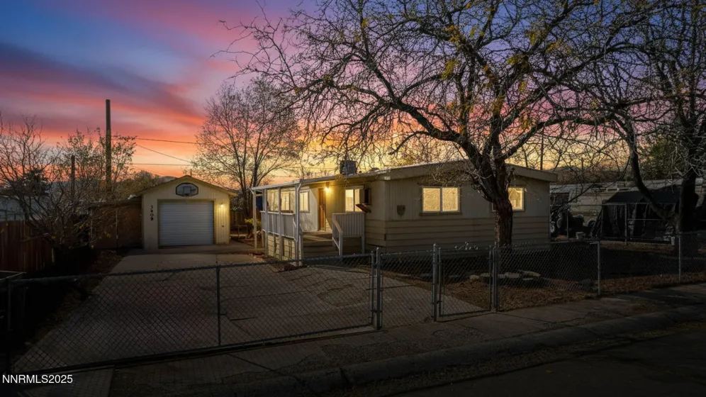 3409 Sherman, Carson City, Nevada 89701, 3 Bedrooms Bedrooms, ,2 BathroomsBathrooms,Residential,Residential,Sherman,250058306