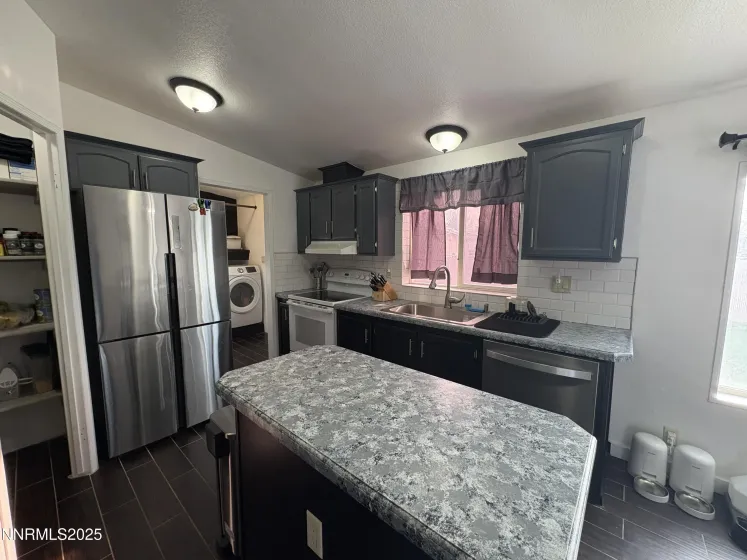 4260 Bonanza, Winnemucca, Nevada 89445, 3 Bedrooms Bedrooms, ,2 BathroomsBathrooms,Residential,Residential,Bonanza,250058314