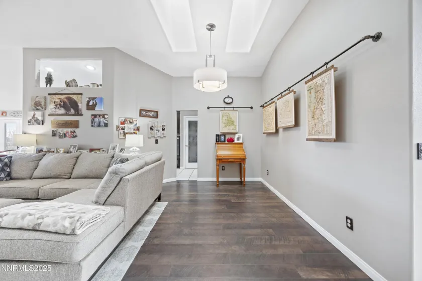 1608 Evergreen, Carson City, Nevada 89703, 3 Bedrooms Bedrooms, ,2 BathroomsBathrooms,Residential,Residential,Evergreen,250058317