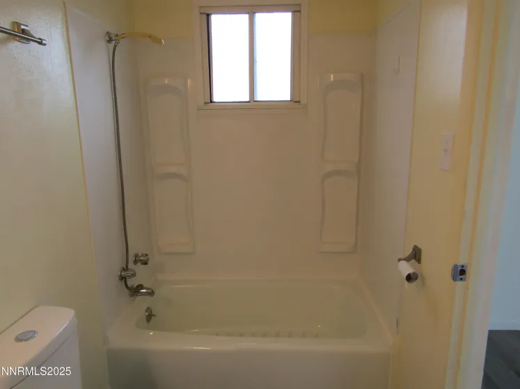 111 Whitacre, Yerington, Nevada 89447, 2 Bedrooms Bedrooms, ,2 BathroomsBathrooms,Residential,Residential,Whitacre,250058323