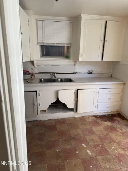 711 Evans, Reno, Nevada 89512, ,Residential Income,Residential,Evans,250058326