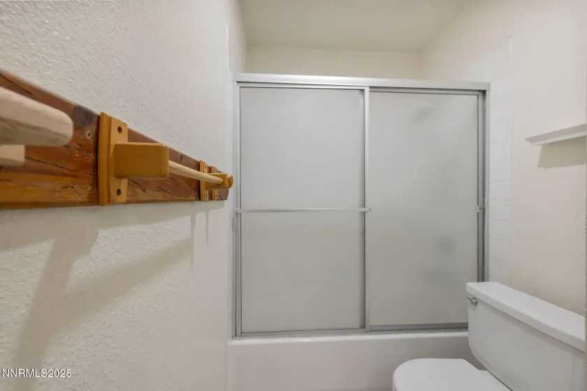 2423 Melody, Reno, Nevada 89512, 4 Bedrooms Bedrooms, ,2 BathroomsBathrooms,Residential,Residential,Melody,250058327