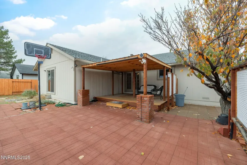 2423 Melody, Reno, Nevada 89512, 4 Bedrooms Bedrooms, ,2 BathroomsBathrooms,Residential,Residential,Melody,250058327