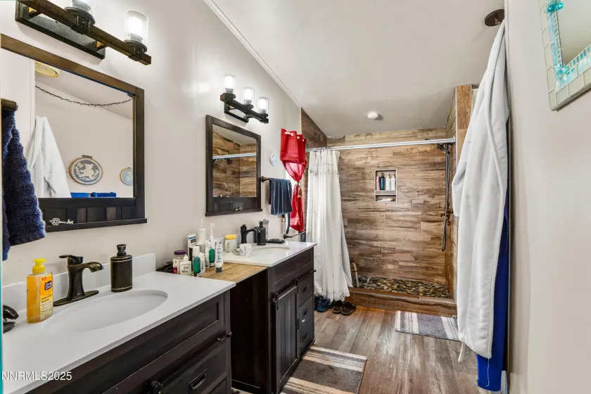 8975 Diamond, Winnemucca, Nevada 89445, 4 Bedrooms Bedrooms, ,2 BathroomsBathrooms,Residential,Residential,Diamond,250058328