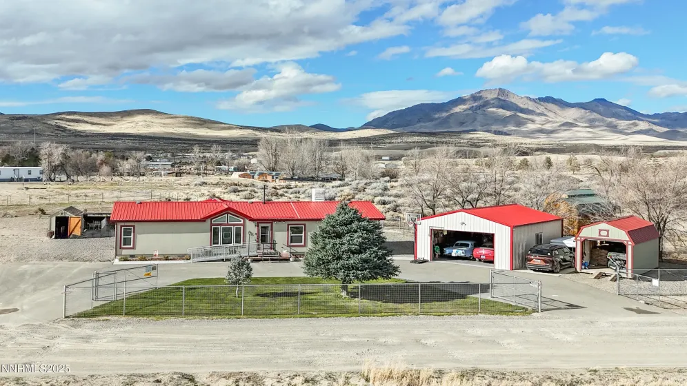 8975 Diamond, Winnemucca, Nevada 89445, 4 Bedrooms Bedrooms, ,2 BathroomsBathrooms,Residential,Residential,Diamond,250058328