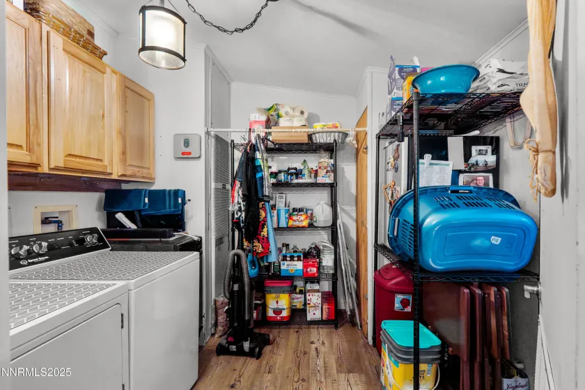 8975 Diamond, Winnemucca, Nevada 89445, 4 Bedrooms Bedrooms, ,2 BathroomsBathrooms,Residential,Residential,Diamond,250058328