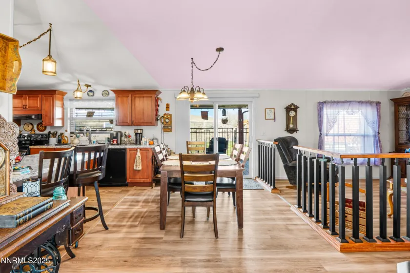 8975 Diamond, Winnemucca, Nevada 89445, 4 Bedrooms Bedrooms, ,2 BathroomsBathrooms,Residential,Residential,Diamond,250058328