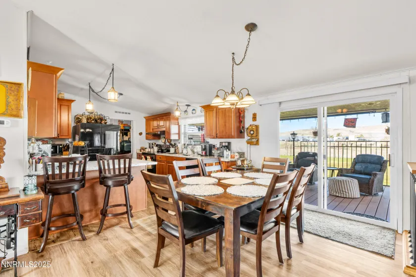 8975 Diamond, Winnemucca, Nevada 89445, 4 Bedrooms Bedrooms, ,2 BathroomsBathrooms,Residential,Residential,Diamond,250058328