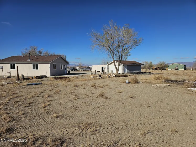 9 Holmes, Yerington, Nevada 89447, 3 Bedrooms Bedrooms, ,2 BathroomsBathrooms,Residential,Residential,Holmes,250058330