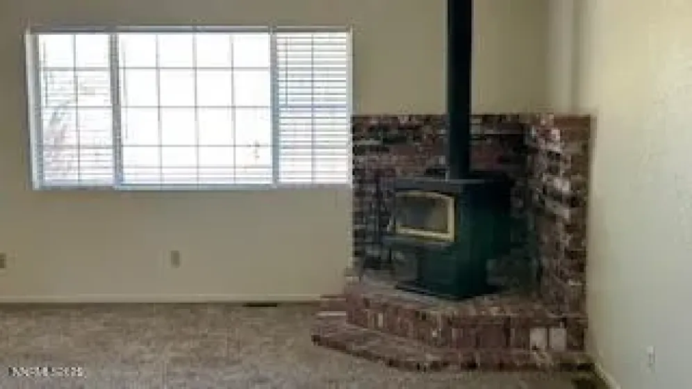 1476 Mary Jo, Gardnerville, Nevada 89460, 3 Bedrooms Bedrooms, ,2 BathroomsBathrooms,Residential,Residential,Mary Jo,250057812