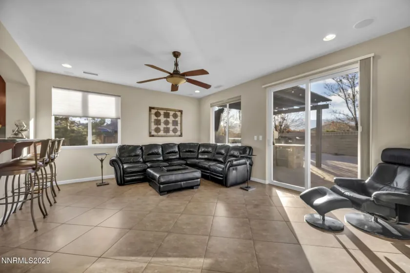 11375 Messina, Reno, Nevada 89521, 5 Bedrooms Bedrooms, ,3 BathroomsBathrooms,Residential,Residential,Messina,250058339