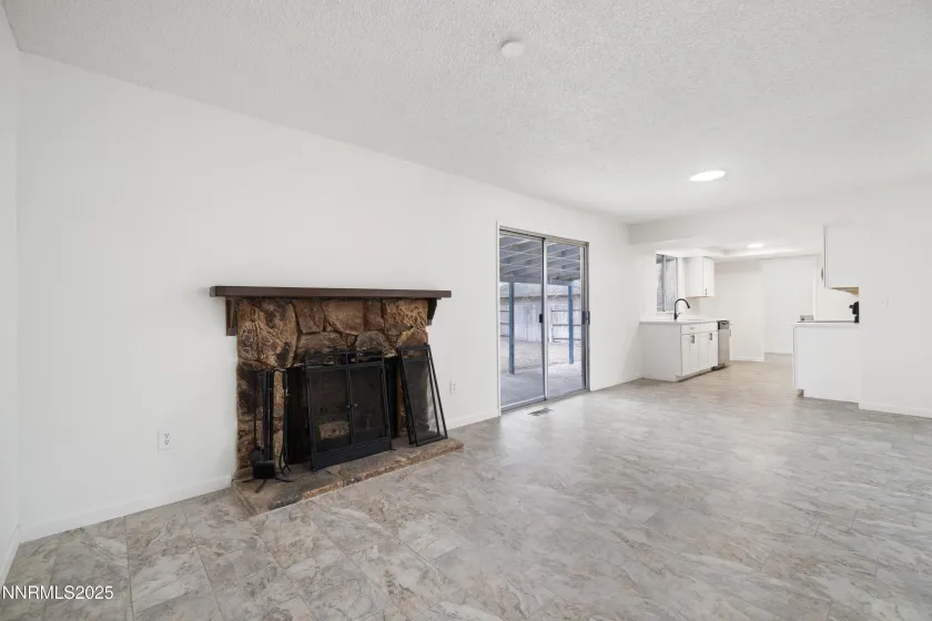 752 E, Fernley, Nevada 89408, 3 Bedrooms Bedrooms, ,2 BathroomsBathrooms,Residential,Residential,E,250058342