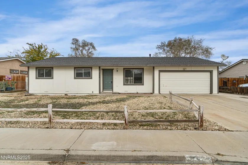 752 E, Fernley, Nevada 89408, 3 Bedrooms Bedrooms, ,2 BathroomsBathrooms,Residential,Residential,E,250058342