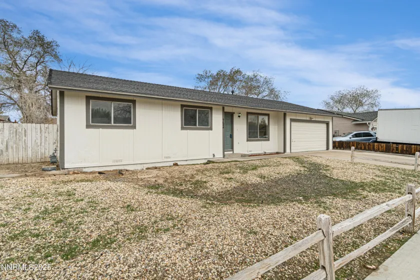 752 E, Fernley, Nevada 89408, 3 Bedrooms Bedrooms, ,2 BathroomsBathrooms,Residential,Residential,E,250058342