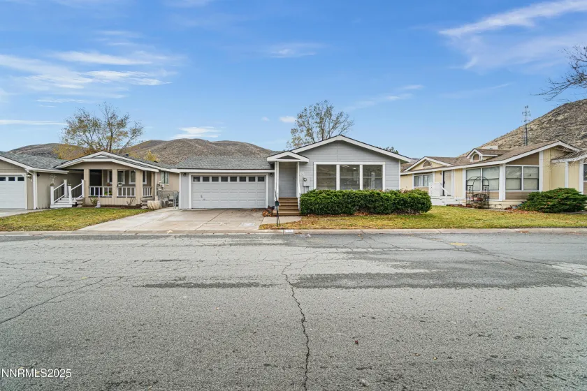 14 Ave De La Couleurs, Sparks, Nevada 89434, 3 Bedrooms Bedrooms, ,2 BathroomsBathrooms,Residential,Residential,Ave De La Couleurs,250058344