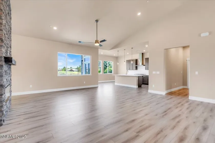 6853 Eagle Wing, Sparks, Nevada 89436, 4 Bedrooms Bedrooms, ,4 BathroomsBathrooms,Residential,Residential,Eagle Wing,240014398