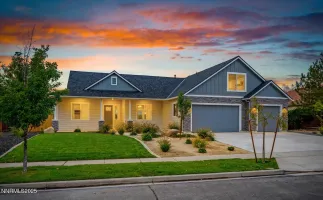 6853 Eagle Wing, Sparks, Nevada 89436, 4 Bedrooms Bedrooms, ,4 BathroomsBathrooms,Residential,Residential,Eagle Wing,240014398