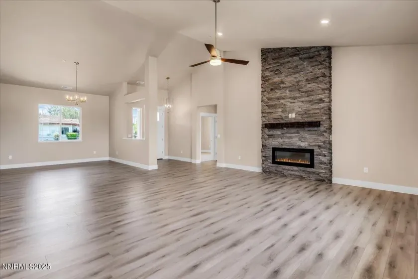 6853 Eagle Wing, Sparks, Nevada 89436, 4 Bedrooms Bedrooms, ,4 BathroomsBathrooms,Residential,Residential,Eagle Wing,240014398