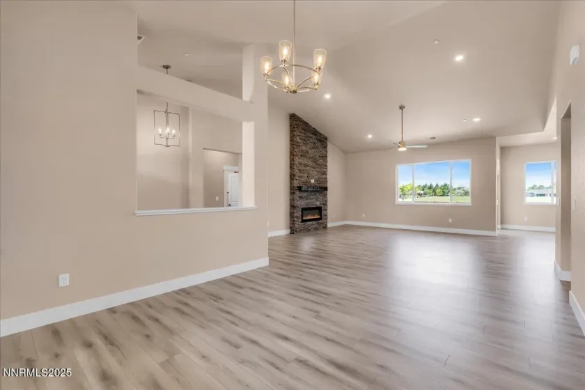 6853 Eagle Wing, Sparks, Nevada 89436, 4 Bedrooms Bedrooms, ,4 BathroomsBathrooms,Residential,Residential,Eagle Wing,240014398