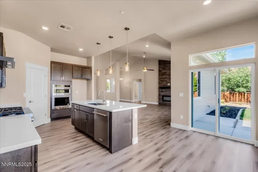 6853 Eagle Wing, Sparks, Nevada 89436, 4 Bedrooms Bedrooms, ,4 BathroomsBathrooms,Residential,Residential,Eagle Wing,240014398