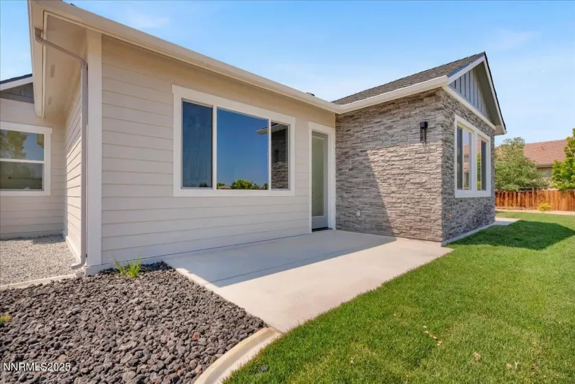 6853 Eagle Wing, Sparks, Nevada 89436, 4 Bedrooms Bedrooms, ,4 BathroomsBathrooms,Residential,Residential,Eagle Wing,240014398